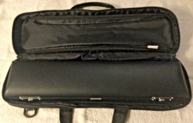 Yamaha Advantage 200AD II Flute with Case …. Nice …. 3