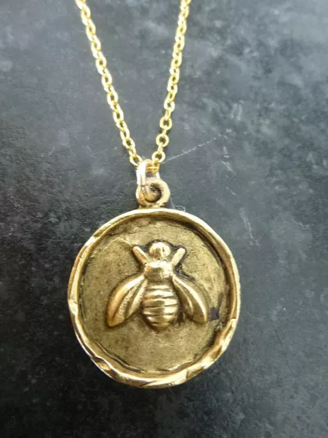 14 K Solid Gold Chain with 16 mm  Bee Disc Pendant 20 ~ A+++~))