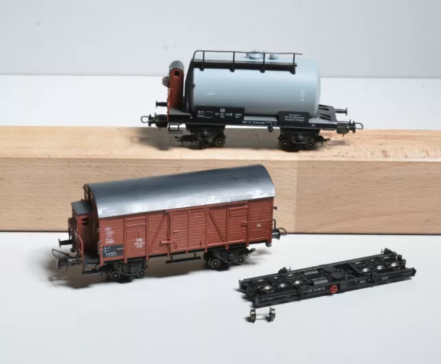 5 Stk. Bemo Transportwagen + Rollböcke mit Güterwagen (Piko) d. DB/DR / H0e