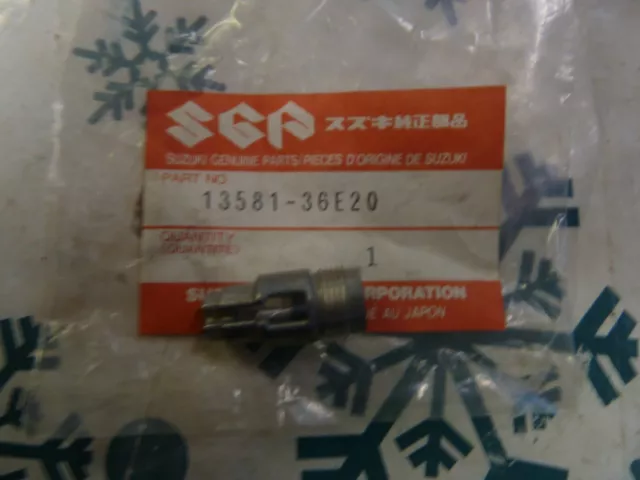 Nos Suzuki Rm125 Carb Cable Holder 1998 Circa  13581-36E20