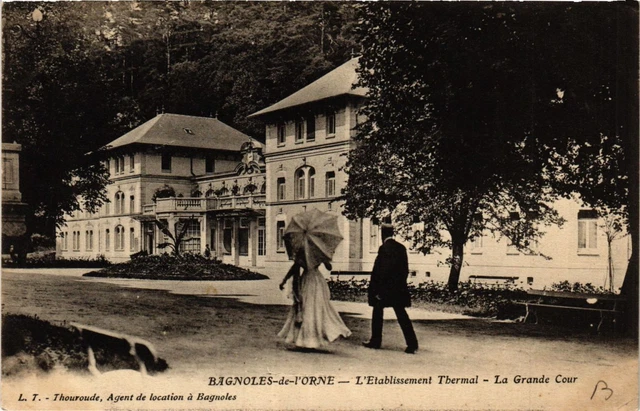 CPA BAGNOLES-de-l'ORNE - L'Establishment Thermal - La Grande Cour (435452)