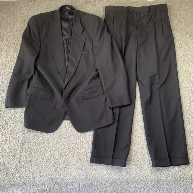 Vintage Burberrys' Wool 2 Piece Suit Mens 46 Navy Blue Pinstripe Pleated Cuffed