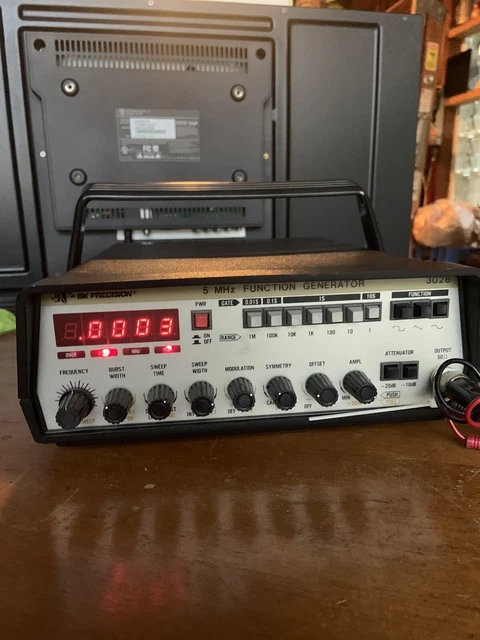 BK Precision 5 MHz Function Generator 3026 Tested Works , Clean, See Pictures