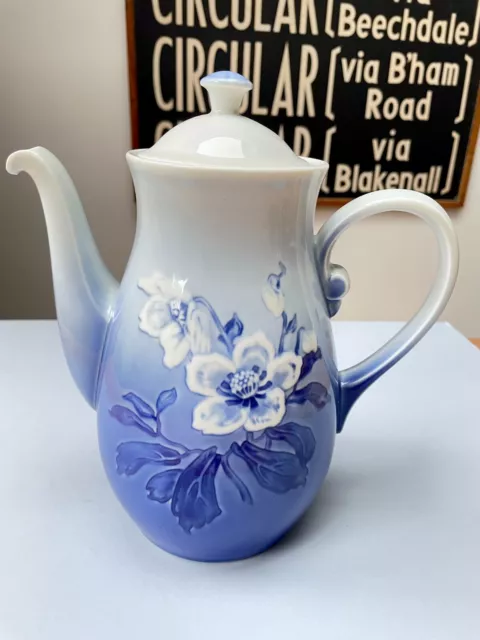 B&G Bing & Grondahl Denmark Blue Christmas Rose Large Coffee Pot 301 PRISTINE