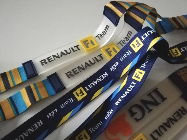3 Tour de cou Renault F1 Team. Lancement  Renault R28. Année 2008. + pass guest