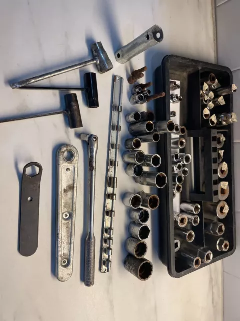 Huge lot of vintage mechanic tools ratchets sockets extension etc all sizes