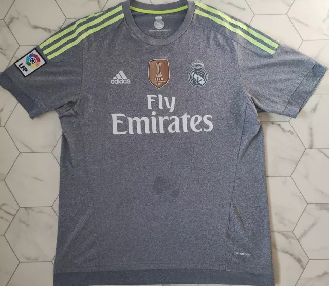 Real Madrid 15/16 Away Shirt Adidas Grey Size Large Fifa World Club Champions.
