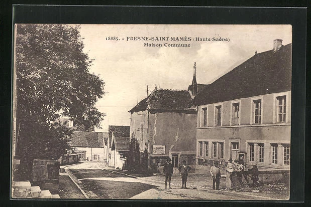 CPA Fresne-Saint Mames, Maison Commune