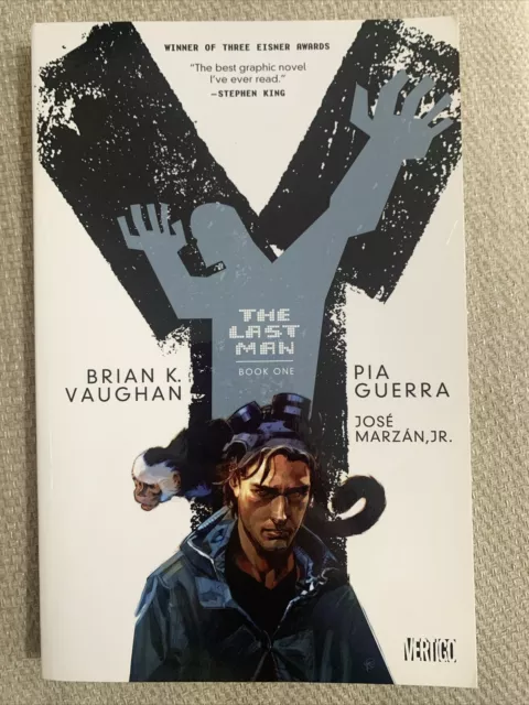 Y The Last Man Book 1. Vertigo  2014 DC Comics. ISBN 9781401251512