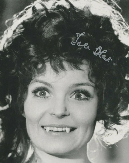 Isla Blair   **HAND SIGNED**   10x8 photo ~  AUTOGRAPHED