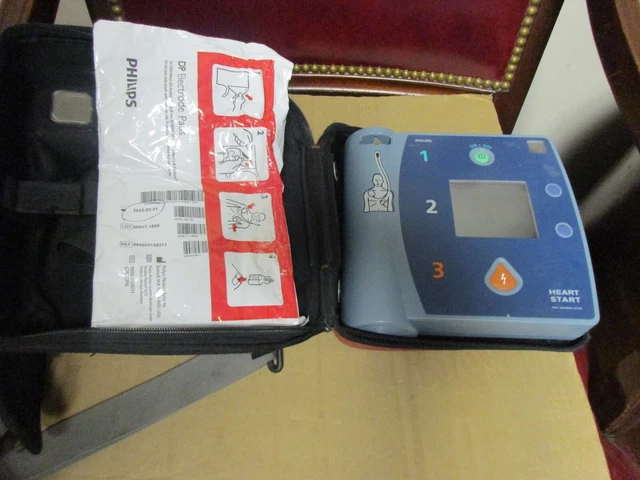 Philips Healthcare HeartStart FR2+ AED, No Battery, with Pad
