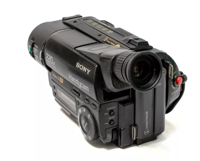 Camescope Sony Handycam CCD-TR415E PAL 220x Video8 XR Video Camera 3
