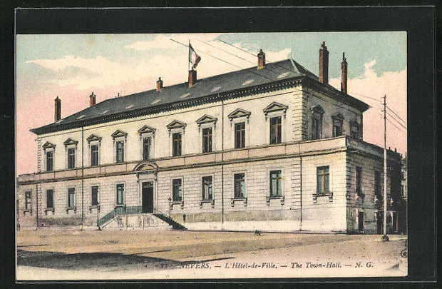 CPA Nevers, L´Hotel-de-Ville, The Town-Hall