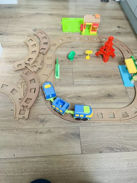 ELC Happyland Train Set/bundle