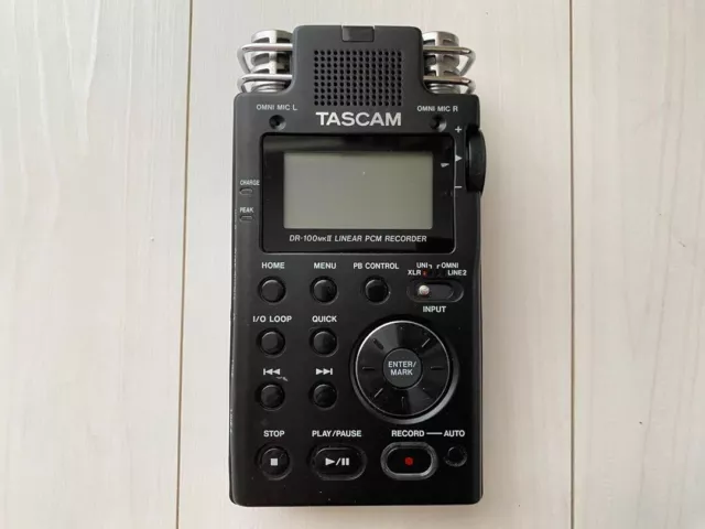 TASCAM DR-100MKII Linear PCM Recorder 24bit/96kHz W/4GB SD Card Excellent