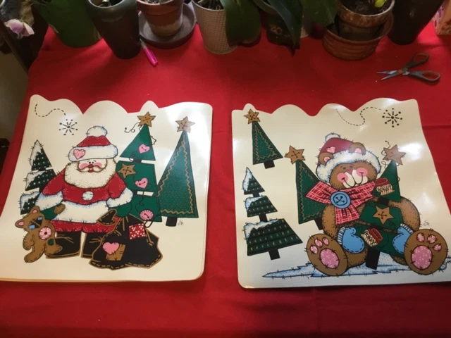Vintage Christmas Santa, Cat Pattern Vinyl Placemat Set of 4 Trim A Home 15 x15