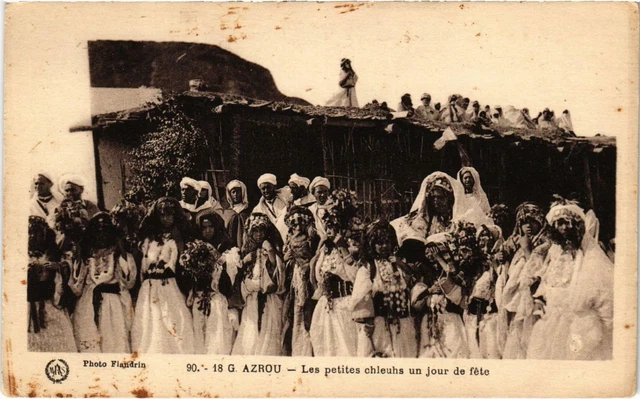 CPA AK MAROC G. AZROU - Les petites chleuhs un jour de fete (92975)