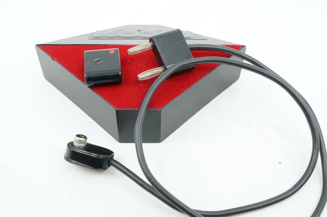 Ernst Leitz 20 Inch Flash Sync Cord For Leica F Body Pc To Ceyoo Bulb Flash