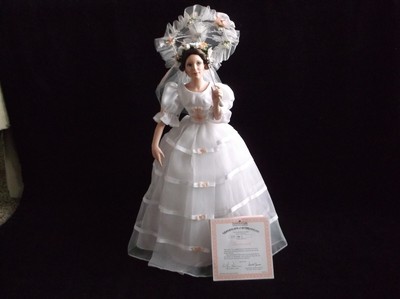 Ashton Drake 1999 Southern Bride Series Savannah Porcelain Doll with COA