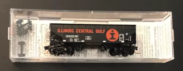 Micro-Trains N scale Illinois Central Gulf 33’ Hopper, #055 00 140, Rd #322197
