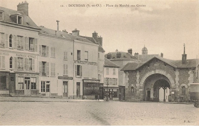 91 Dourdan #26543 Place Du Marche Aux Grains Pharmacie Charcuterie Commerce Maga