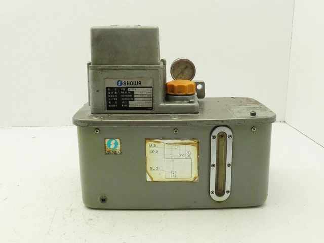 Showa LCB4 7864-2 Lubrication Oil Pump Machine Oiler 6L Steel Tank .1 L/Min 200V