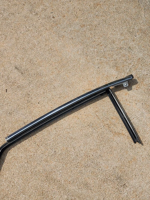 Datsun 280Zx Coupe Drivers Side Roof Moulding No T Tops   1979-1983