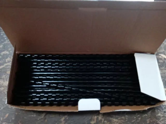 300 Plastic Comb Bindings 19 Rings  Black Size 1/4" 6mm