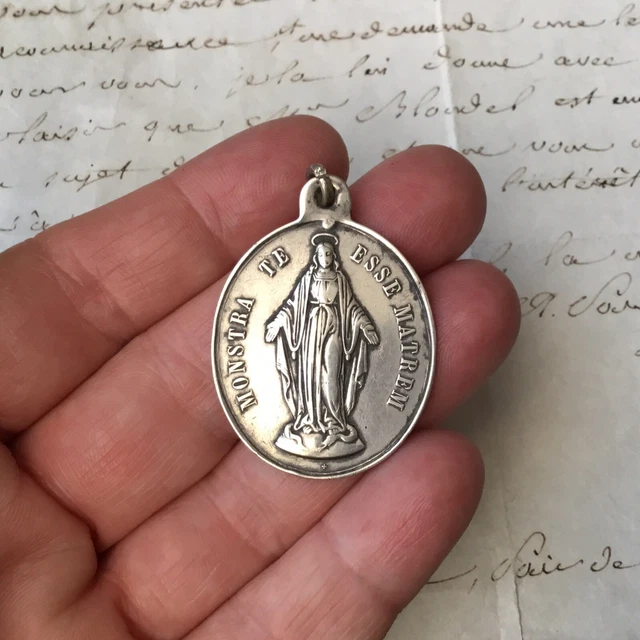 PENDENTIF EN PLAQUÉ Or 18 carats - Vierge Marie Immaculée Conception Neuvaine EUR 49,99 PENDENTIF EN PLAQUÉ Or 18 carats - Vierge Marie Immaculée Conception Neuvaine EUR 49,99