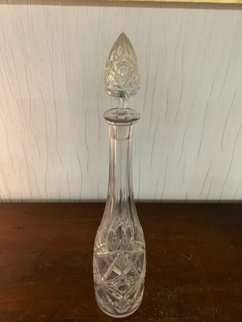 Carafe taillée en cristal de Baccarat