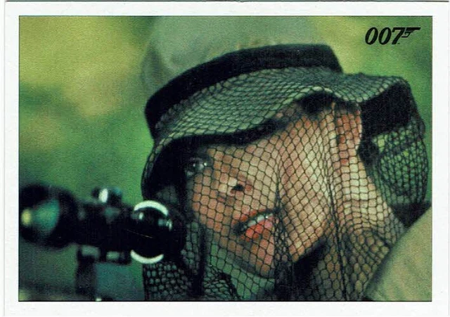 James Bond Archives 2017 Final Ed. For Your Eyes Only Throwback Chase Card #8