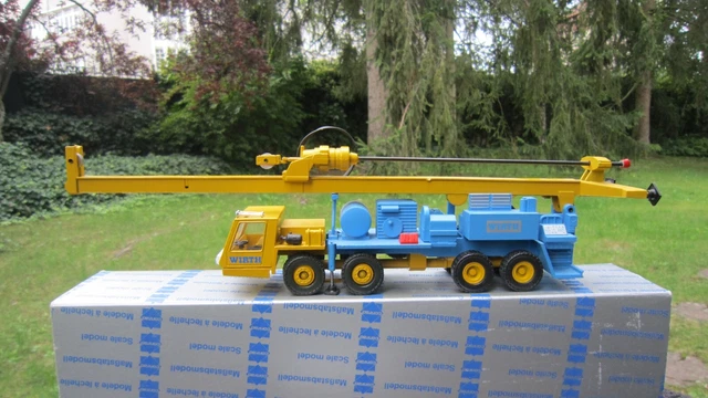 CONRAD remorque de camion 3 essieux 1/50 trailer no box