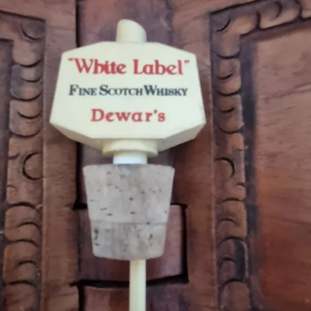 Vintage White Label Fine Scotch Whisky Dewars Pourer