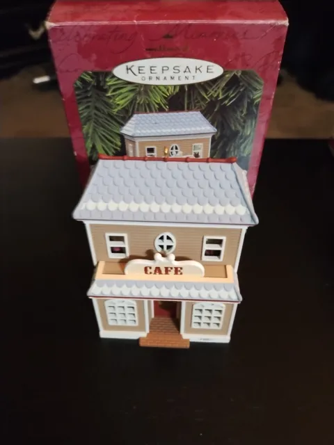 1997 Cafe Hallmark Ornament Nostalgic Houses and Shops #14 2