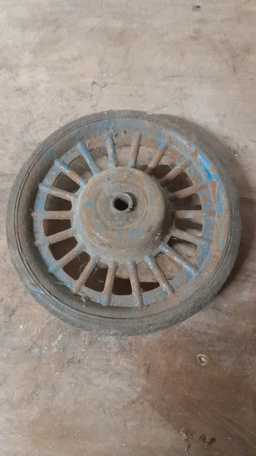 Roue Pour Voiture À Pédales Ancienne