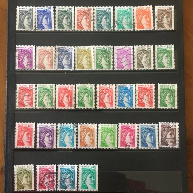 Lot de 36 Timbres SABINE et 43 Timbres LIBERTE Obliteres séries complètes 