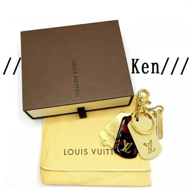 LOUIS VUITTON Monogram Dog Bag Charm Key Holder 594315
