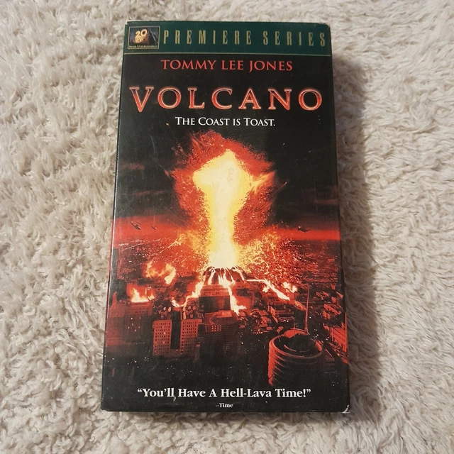 VOLCANO VHS TAPE 1997 Tommy Lee Jones Movie Don Cheadle Film Gabby ...