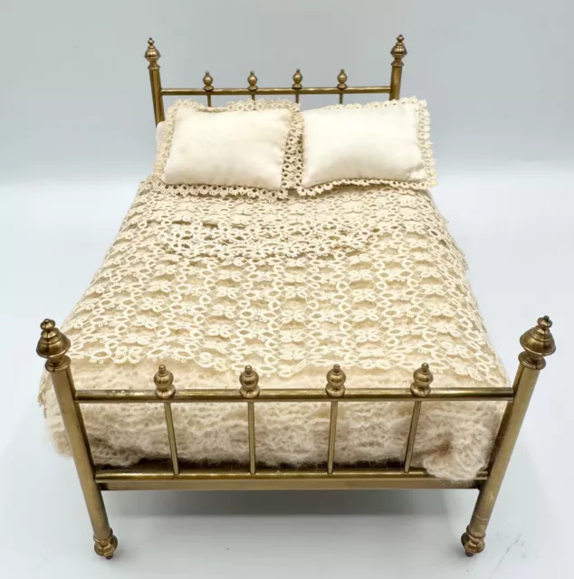 Dolls house miniature 1:12 artisan brass double bed + mattress + bedding