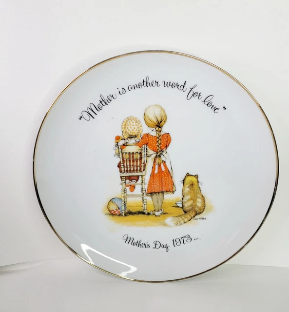 VINTAGE HOLLY HOBBIE PlateMother is another word for loveMother's Day