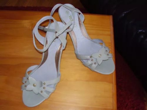 chaussures  en cuir ,neuves,pointure 38