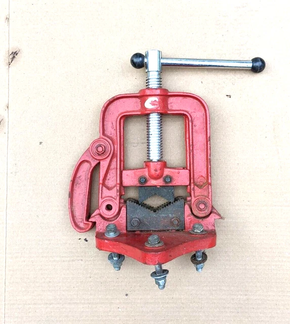 Bench Pipe Vise Yoke Hinged Clamp on Type Pipe Threader Plumbing
