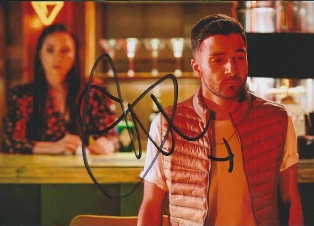 Shiv Jalota    **HAND SIGNED** 4x6 photo  ~  Eastenders  ~  AUTOGRAPHED
