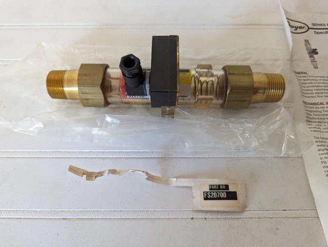 Dwyer Series FS Flow Meter With Flow Limit Switch FS20700