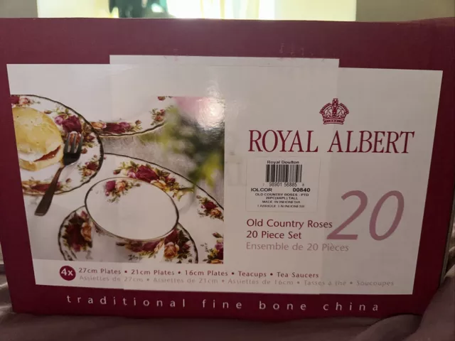 Royal Albert OLD COUNTRY ROSES 20-PIECE DINNERWARE SET New In Box 1962