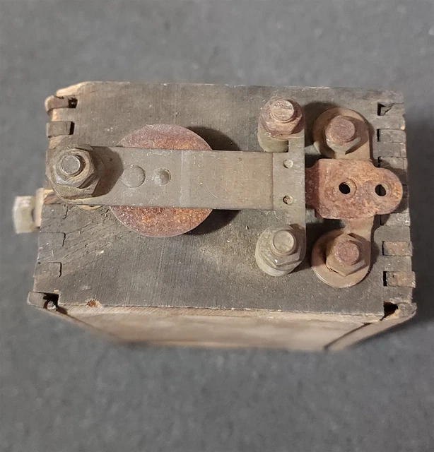 Antique Genuine K-W Model T Ford Buzz Coil Ignition Battery Wooden Box