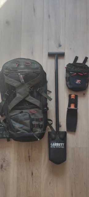 XP Deus Rucksack Backpack 280 und XP Fundtasche