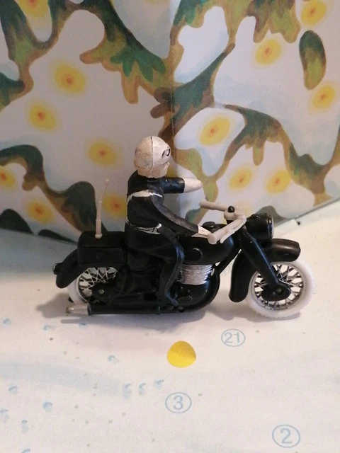 1960 Minialuxe Plastique Moto  Motard police gendarmerie  7.5 cm 2