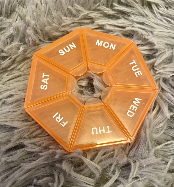 Caja de píldoras de 7 días totalmente nueva en naranja