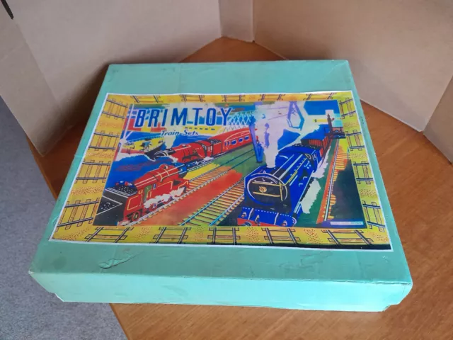 BRIMTOY   BRITANNIA  TIN PLATE  TRAIN SET   FANTASTIC CONDITION 1950s